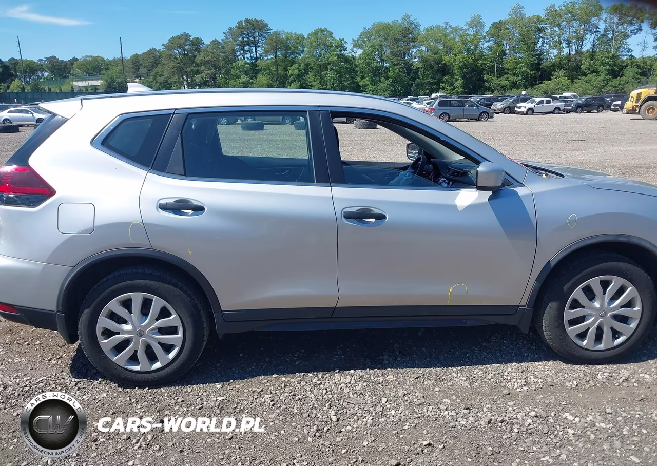 2019 Nissan Rogue S VIN:KNMAT2MV5KP506771 - 13