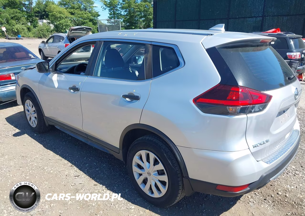 2019 Nissan Rogue S VIN:KNMAT2MV5KP506771 - 3
