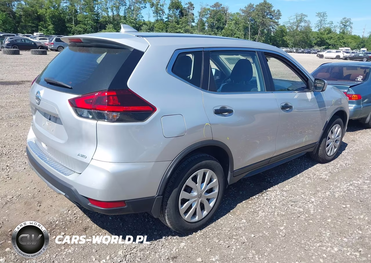 2019 Nissan Rogue S VIN:KNMAT2MV5KP506771 - 4