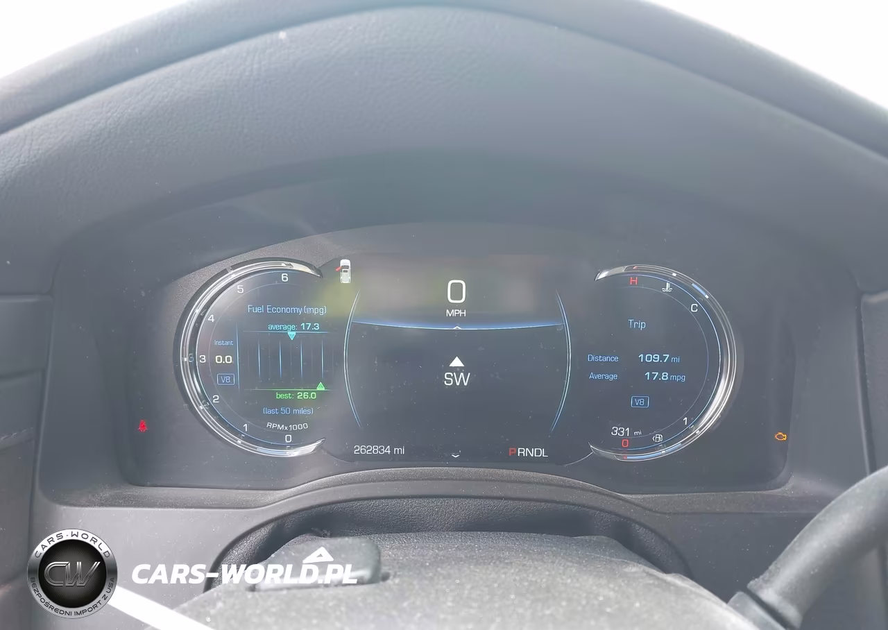 2019 Cadillac Escalade Luxury VIN:1GYS4BKJ7KR260080 - 7