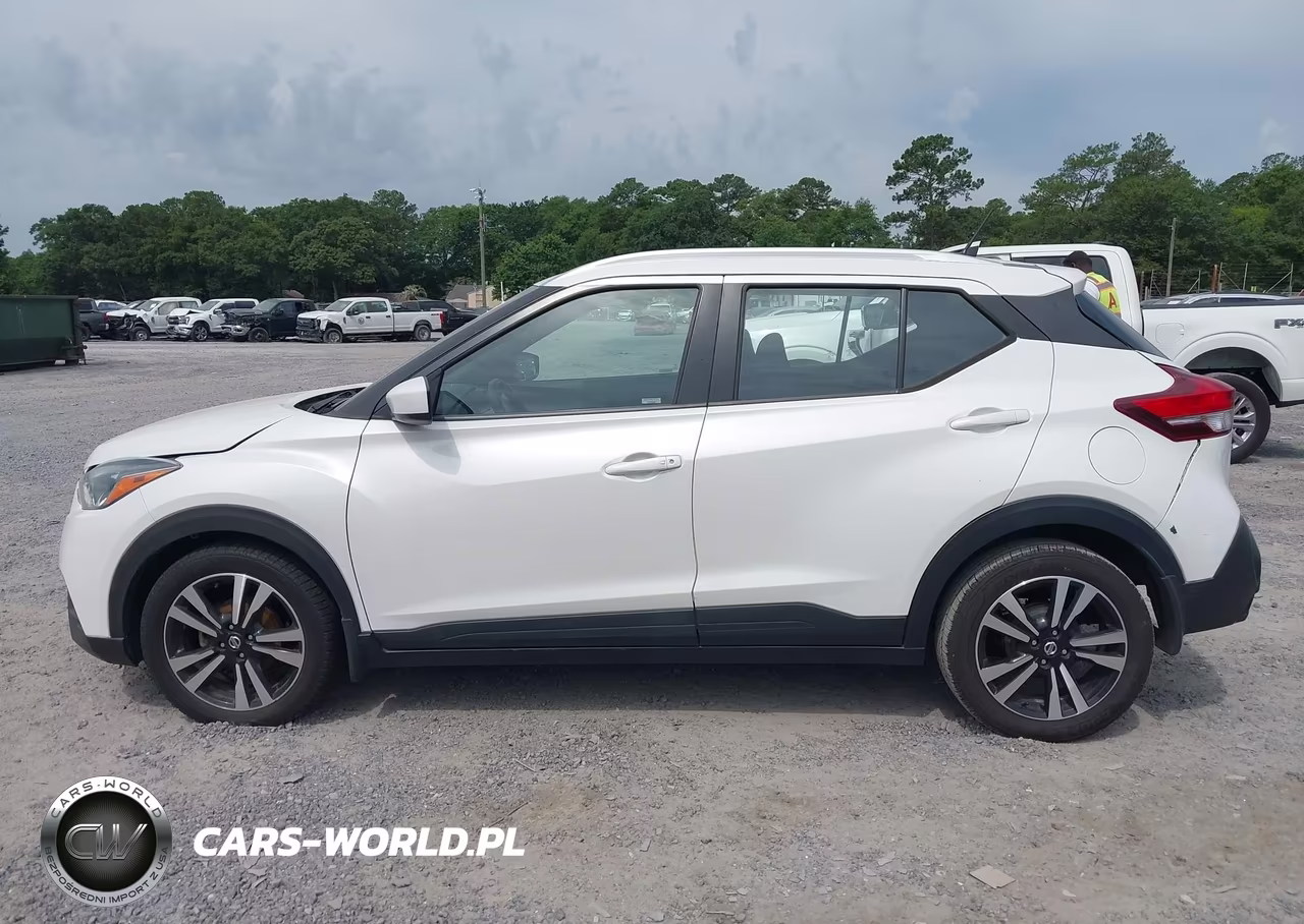 2019 Nissan Kicks Sv VIN:3N1CP5CU0KL555737 - 14