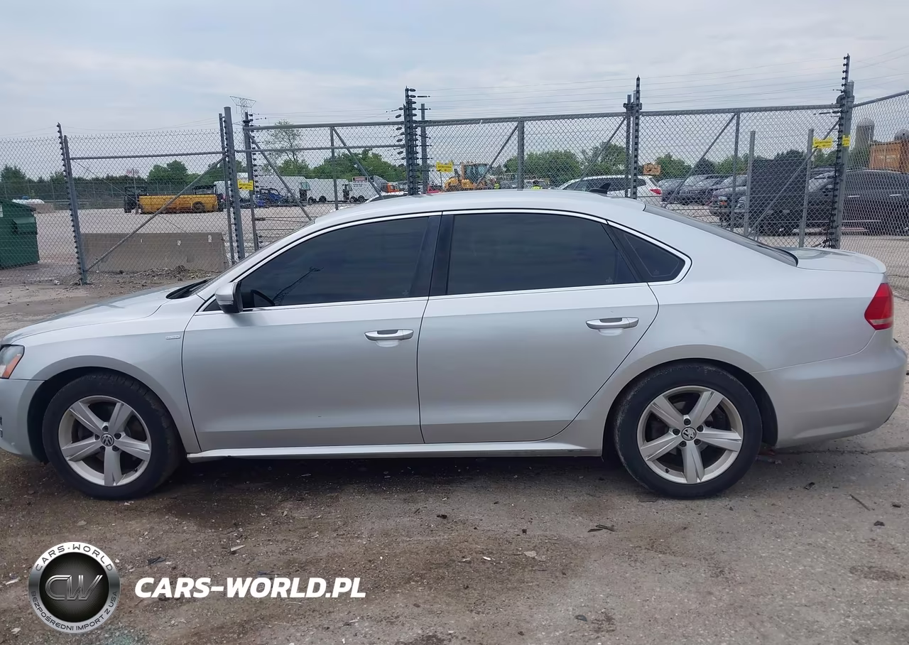 2014 Volkswagen Passat 1.8T Wolfsburg Edition VIN:1VWAT7A30EC037694 - 14