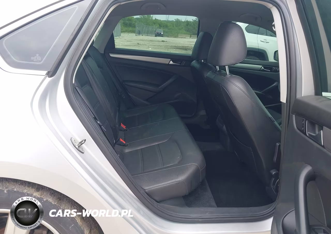 2014 Volkswagen Passat 1.8T Wolfsburg Edition VIN:1VWAT7A30EC037694 - 8