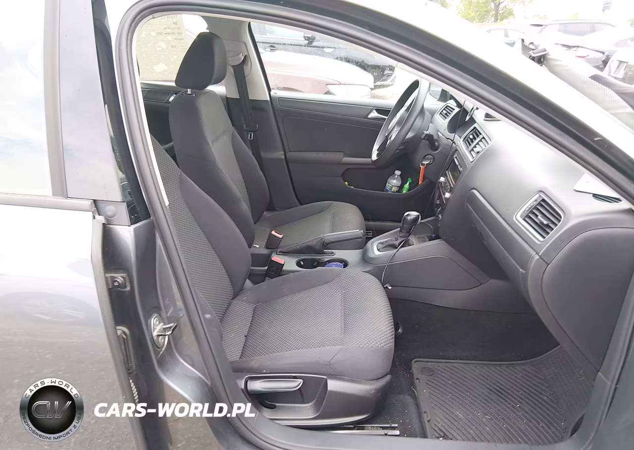2012 Volkswagen Jetta 2.0L S VIN:3VW2K7AJ1CM305265 - 5