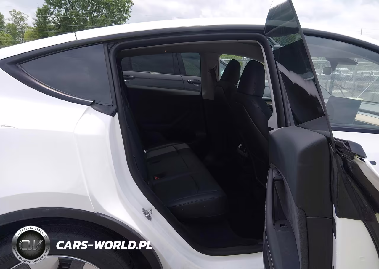 2023 Tesla Model Y Performance Dual Motor All-Wheel Drive VIN:7SAYGDEF1PA049058 - 8