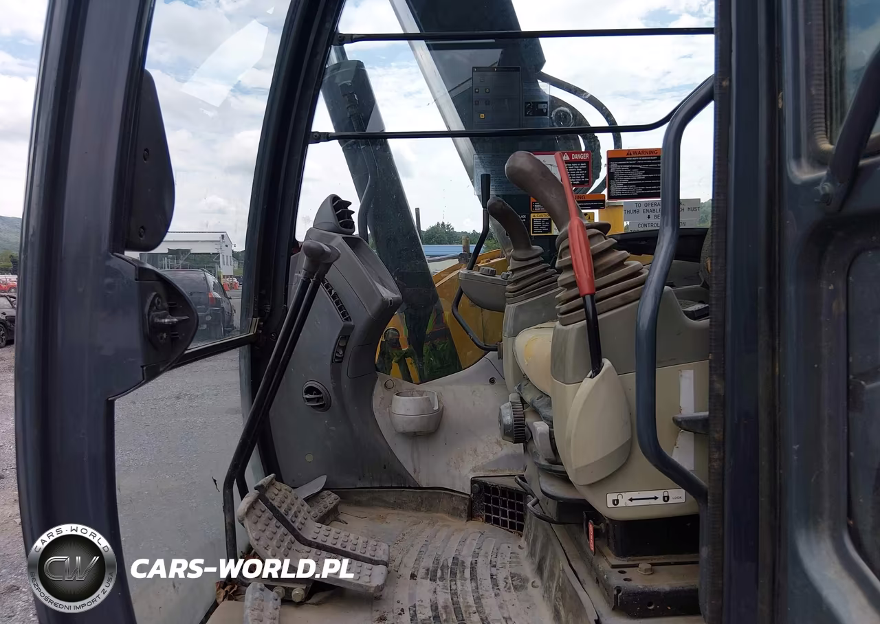 2015 John Deere 75G Excavator VIN:1FF075GXKDJ015011 - 5