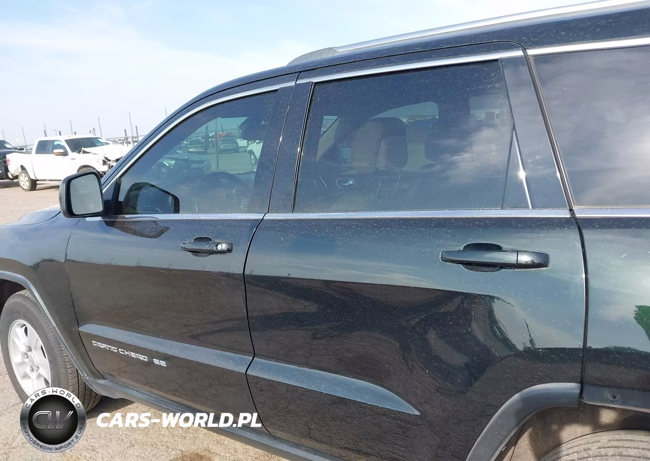 2014 Jeep Grand Cherokee Laredo VIN:1C4RJFAG8EC406858 - 14