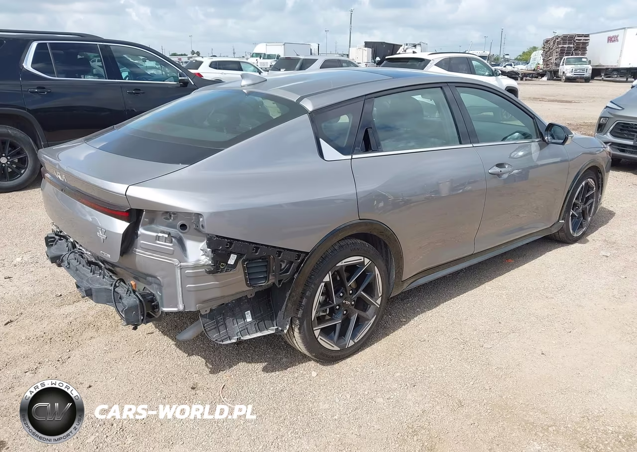 2025 Kia K4 Gt-Line VIN:3KPFW4DE3SE169610 - 4