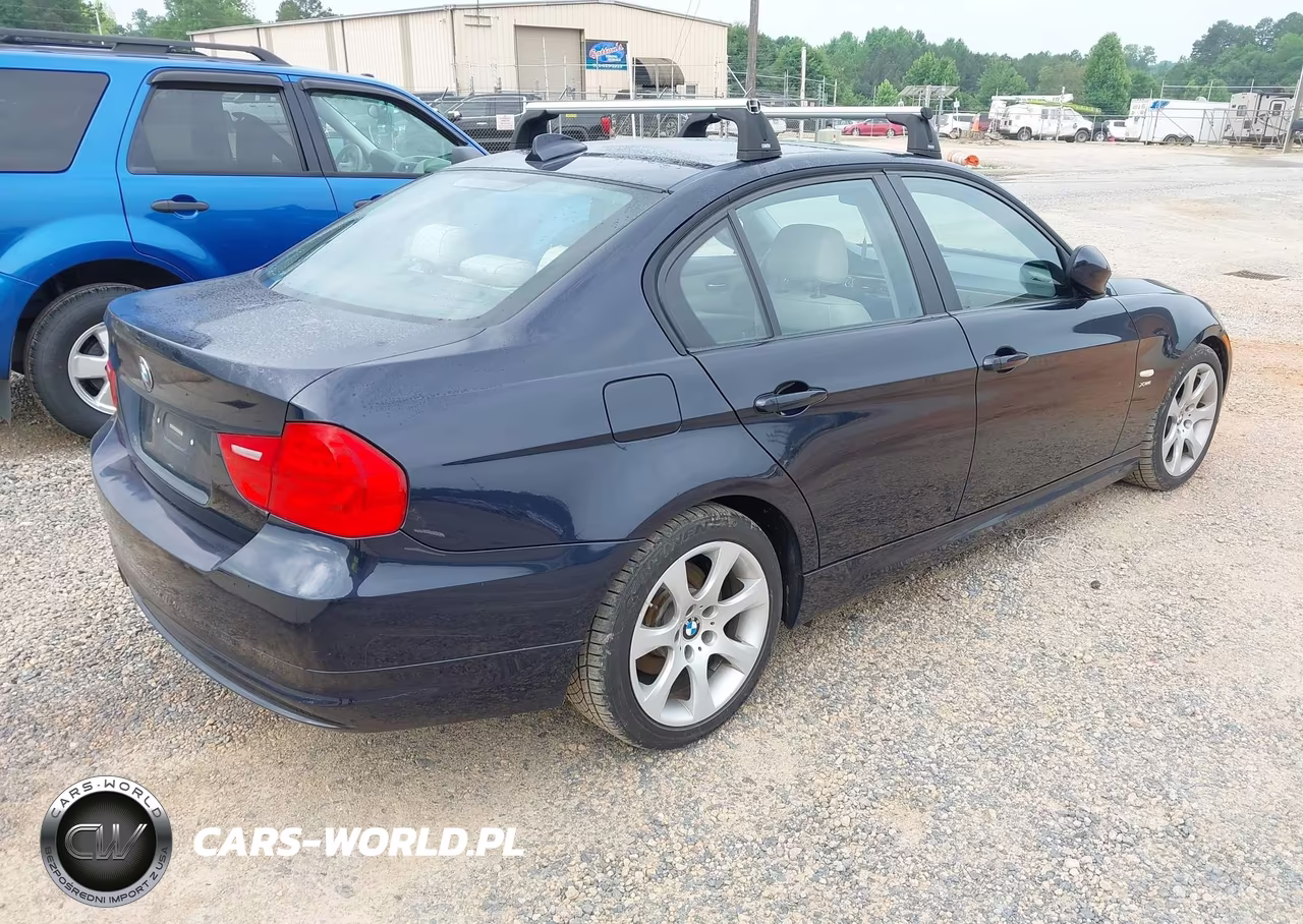 2010 BMW 328I xDrive VIN:WBAPK5C55AA646849 - 4