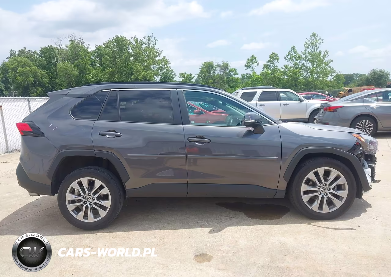 2022 Toyota Rav4 Xle Premium VIN:2T3A1RFV4NC297092 - 14
