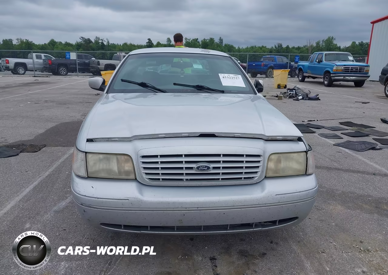 2002 Ford Crown Victoria Lx VIN:2FAFP74WX2X112456 - 12