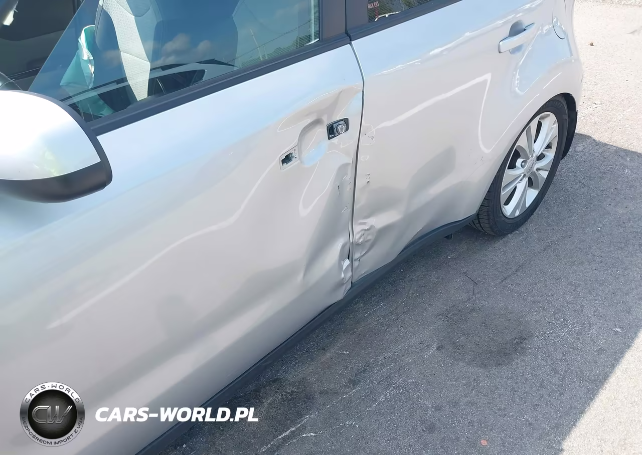 2016 Kia Soul + VIN:KNDJP3A54G7845785 - 12