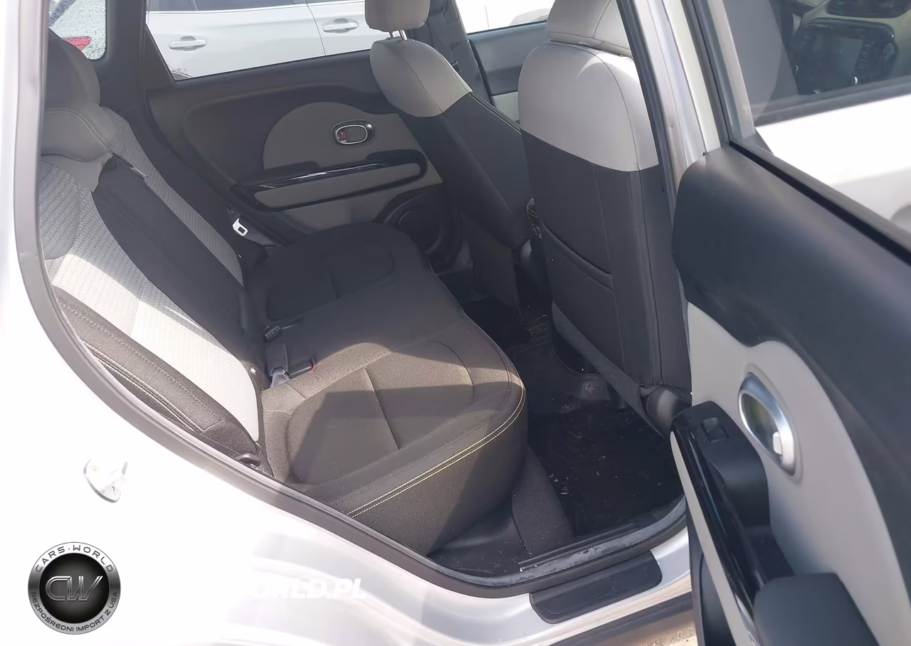 2016 Kia Soul + VIN:KNDJP3A54G7845785 - 8