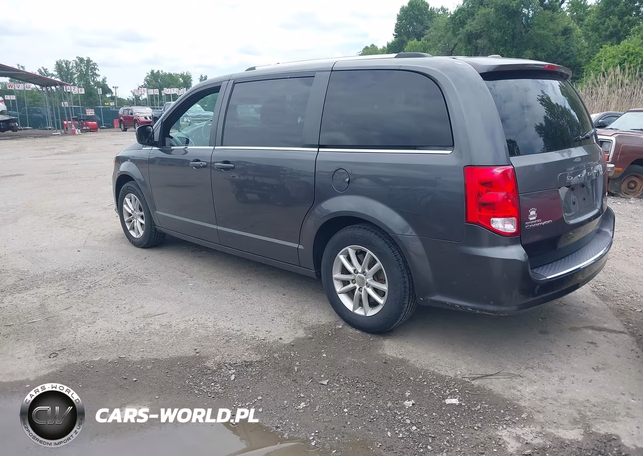 2018 Dodge Grand Caravan Sxt VIN:2C4RDGCG3JR268500 - 3