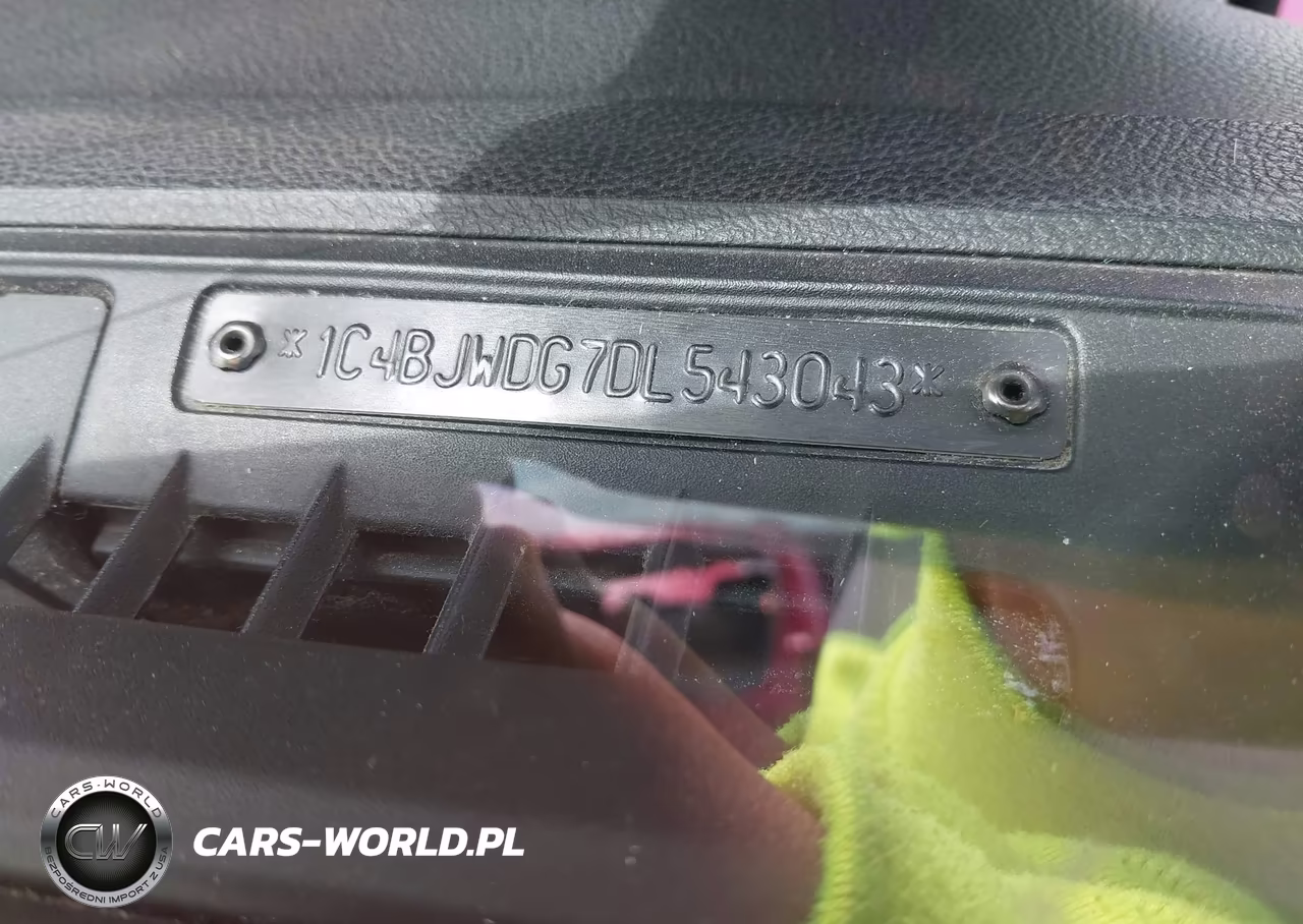 2013 Jeep Wrangler Unlimited Sport VIN:1C4BJWDG7DL543043 - 9