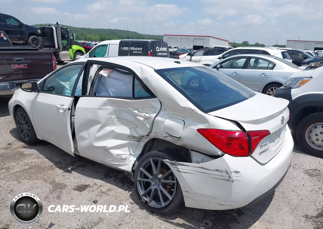 2019 Toyota Corolla Xse VIN:5YFBURHE4KP908834 - 3