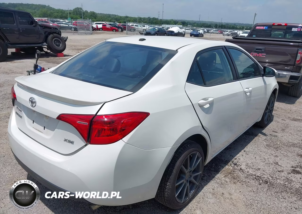 2019 Toyota Corolla Xse VIN:5YFBURHE4KP908834 - 4
