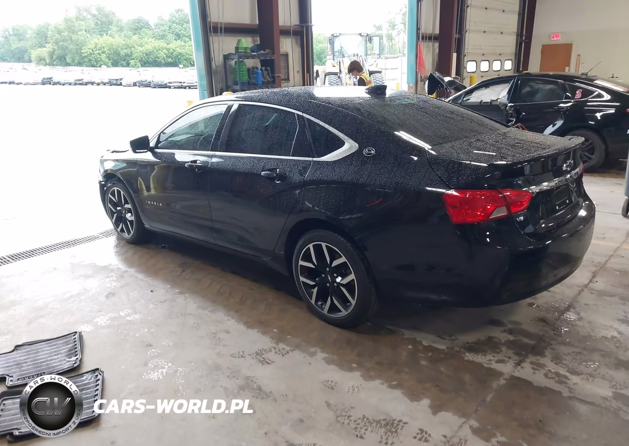 2018 Chevrolet Impala 1Lt VIN:2G1105S33J9104345 - 3