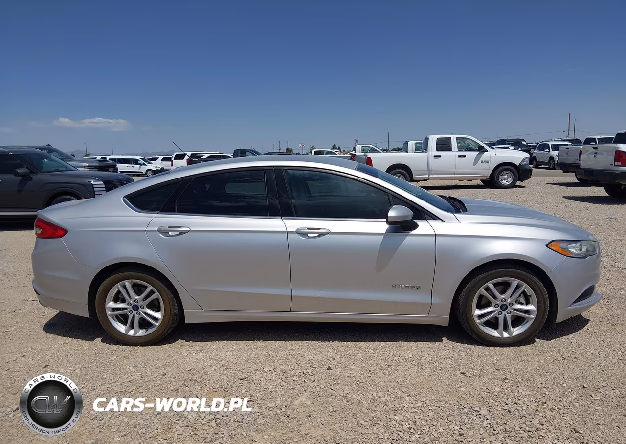 2018 Ford Fusion Hybrid S VIN:3FA6P0UU3JR100183 - 13