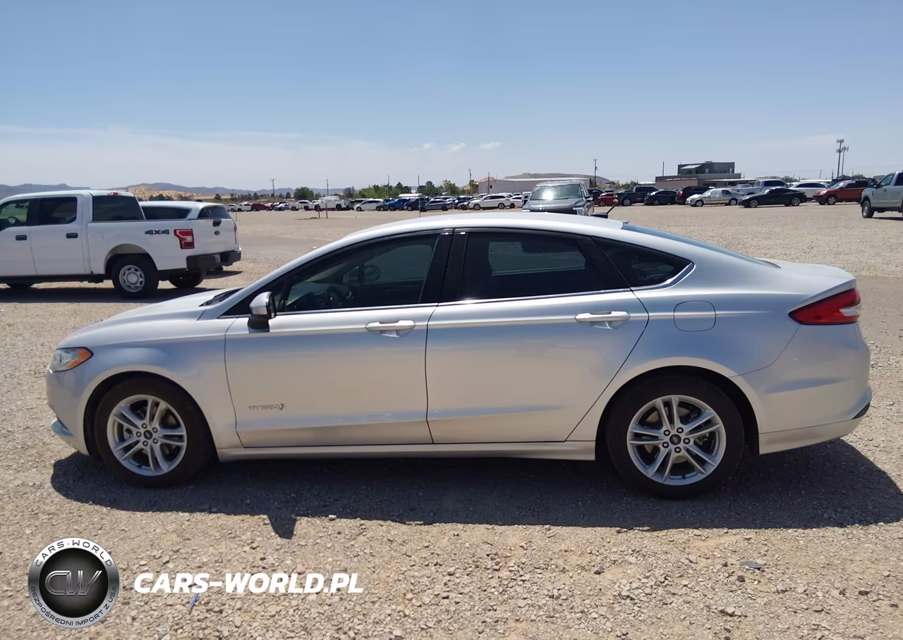 2018 Ford Fusion Hybrid S VIN:3FA6P0UU3JR100183 - 14