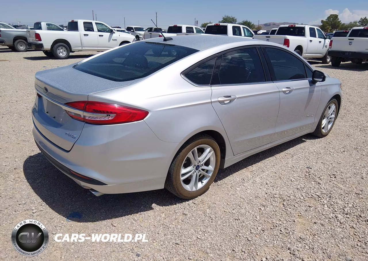 2018 Ford Fusion Hybrid S VIN:3FA6P0UU3JR100183 - 4