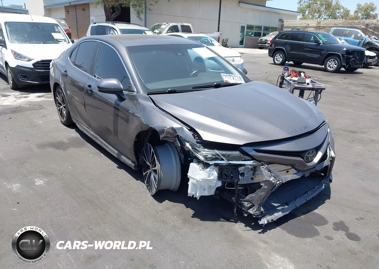 2020 Toyota Camry Se