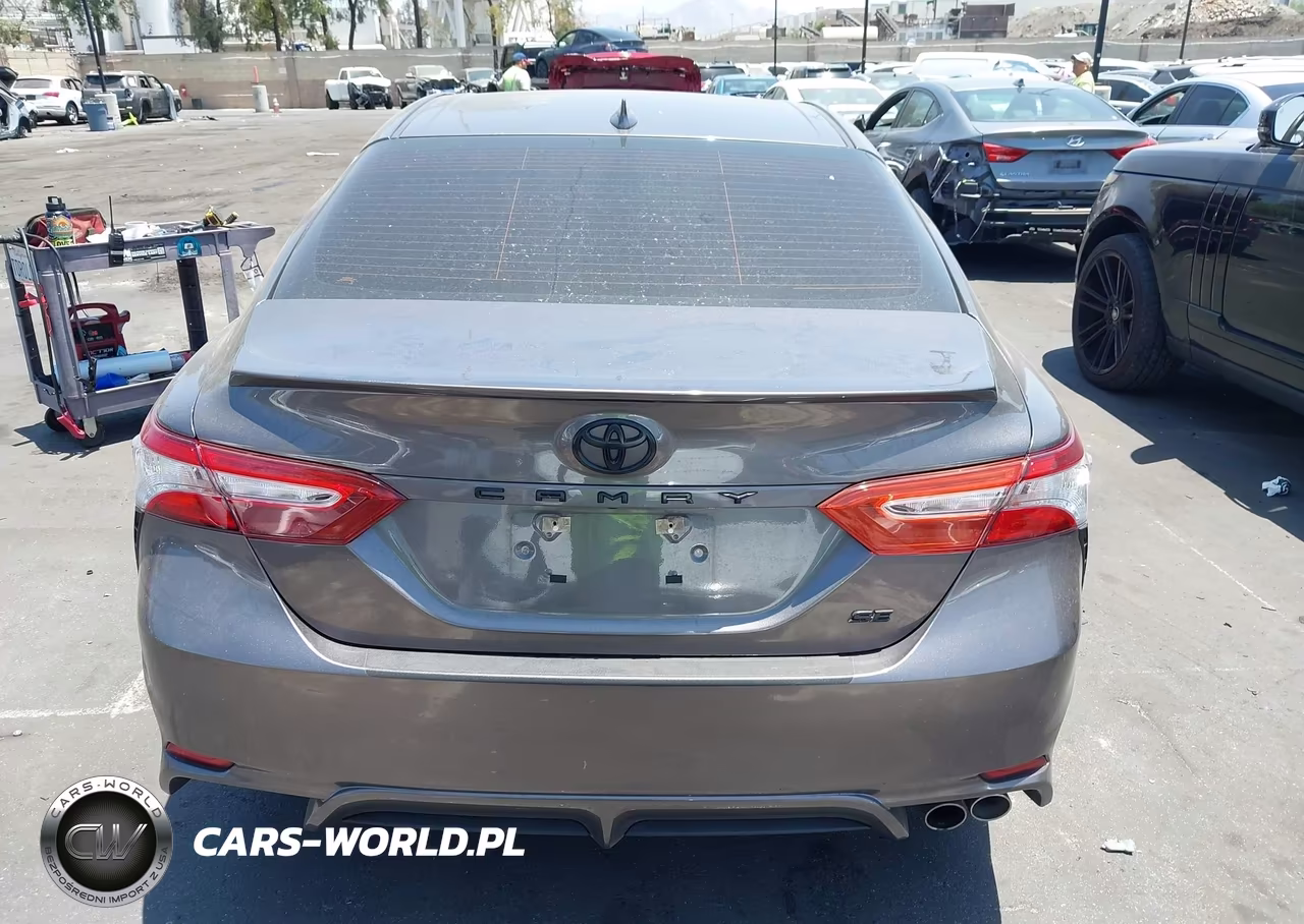 2020 Toyota Camry Se VIN:4T1G11AK5LU962661 - 16