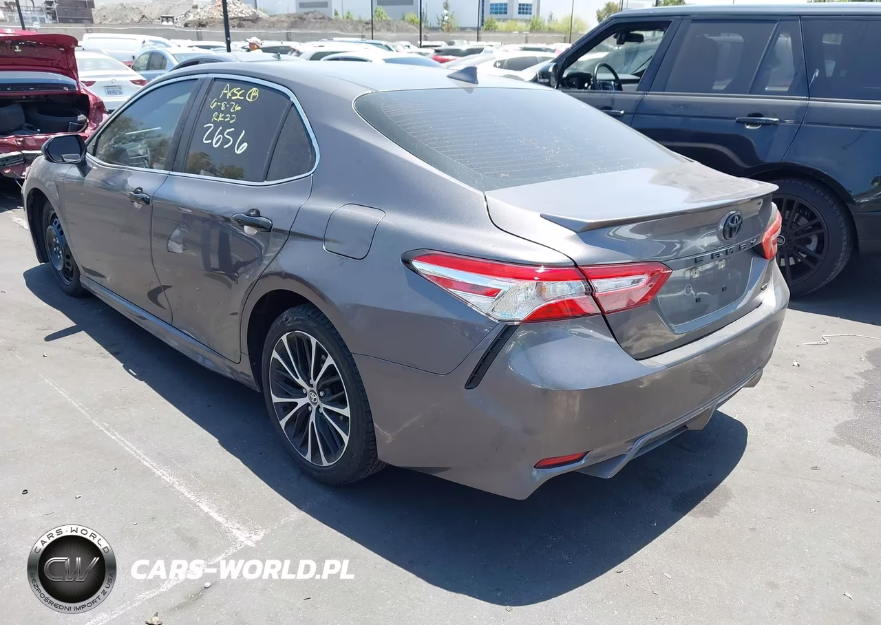 2020 Toyota Camry Se VIN:4T1G11AK5LU962661 - 3