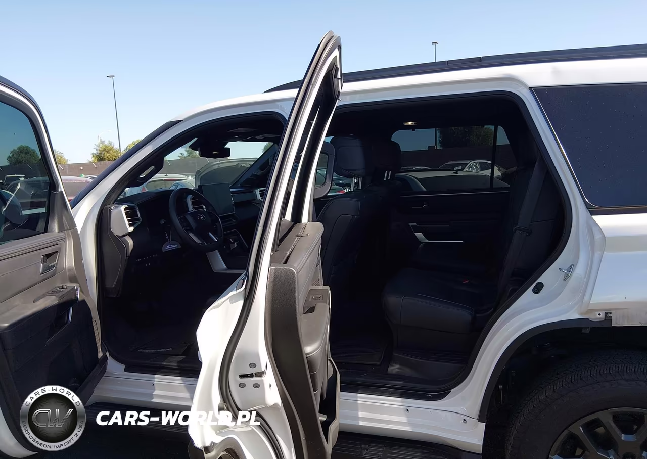2024 Toyota Sequoia Platinum VIN:7SVAAABA0RX022877 - 8