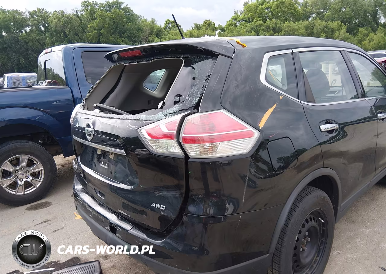 2015 Nissan Rogue S VIN:KNMAT2MV8FP542928 - 12