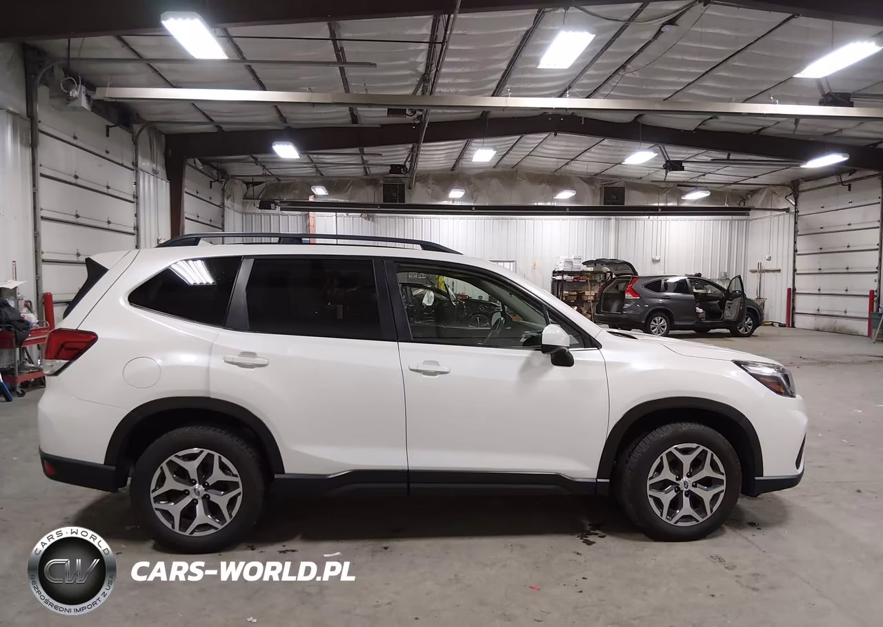 2019 Subaru Forester Premium VIN:JF2SKAEC0KH486651 - 13