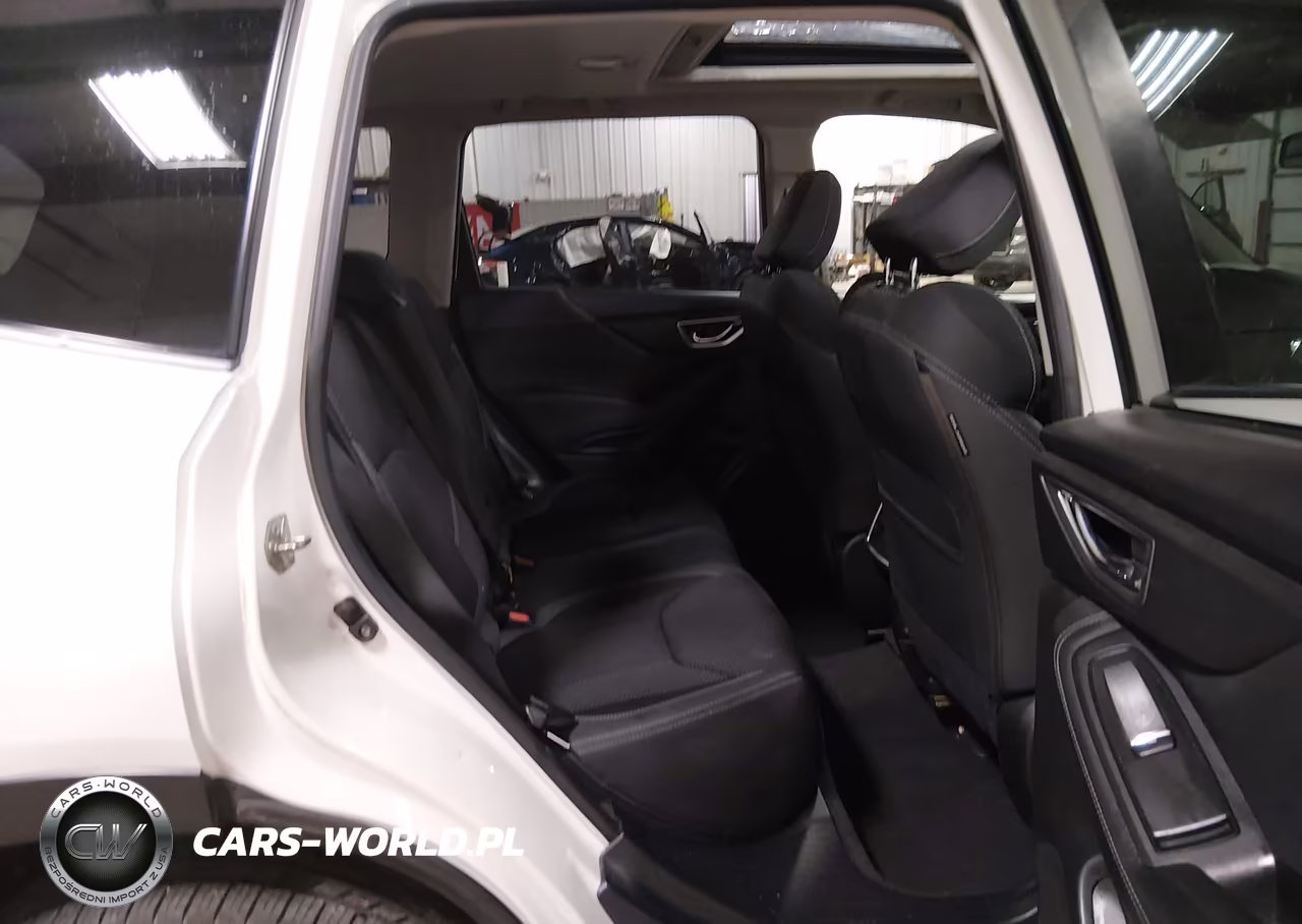 2019 Subaru Forester Premium VIN:JF2SKAEC0KH486651 - 8