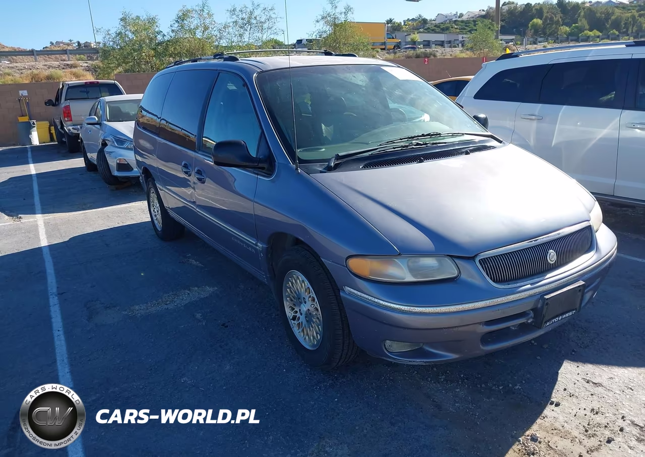 1996 Chrysler Town & Country Lxi