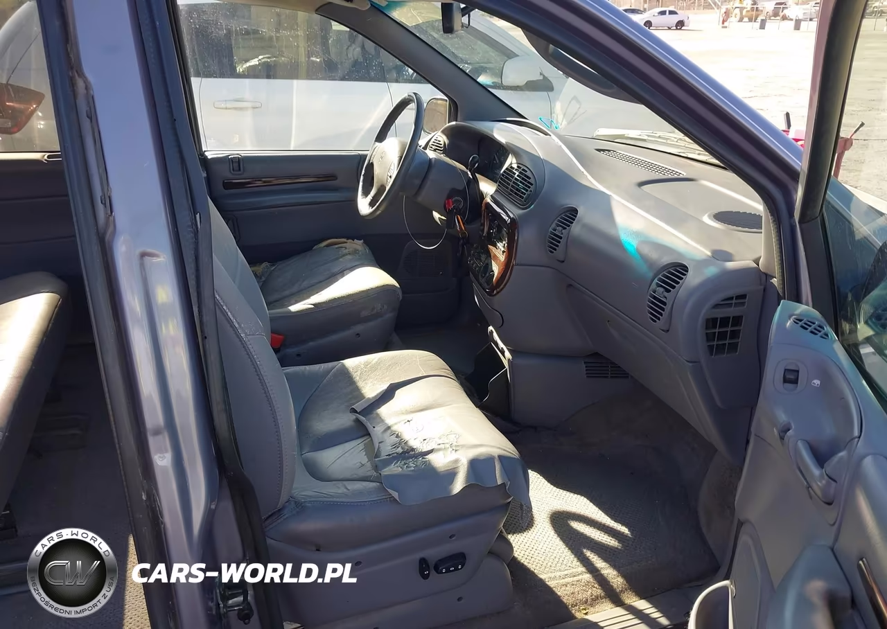 1996 Chrysler Town & Country Lxi VIN:1C4GP64L4TB364626 - 5