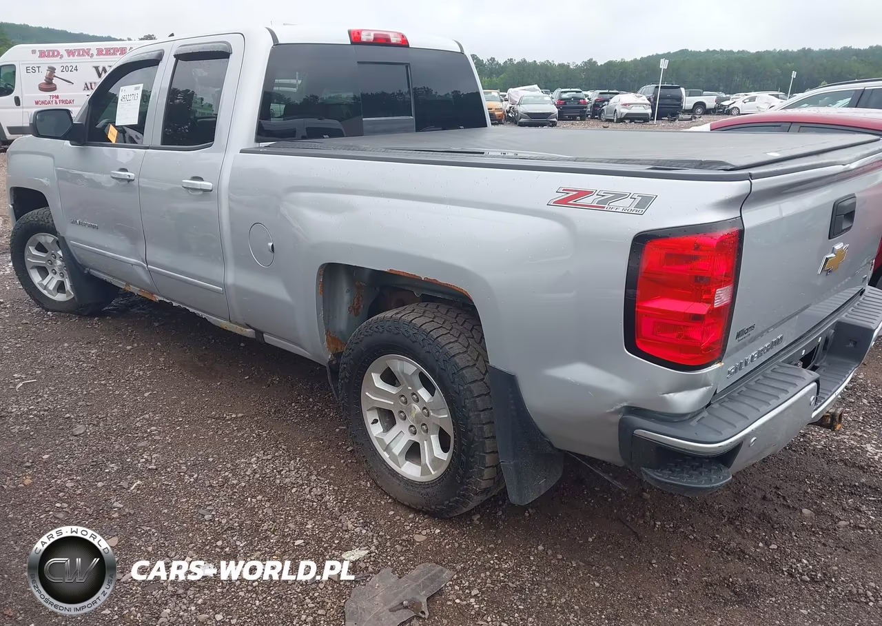 2017 Chevrolet Silverado 1500 Lt VIN:1GCVKREC7HZ230598 - 3