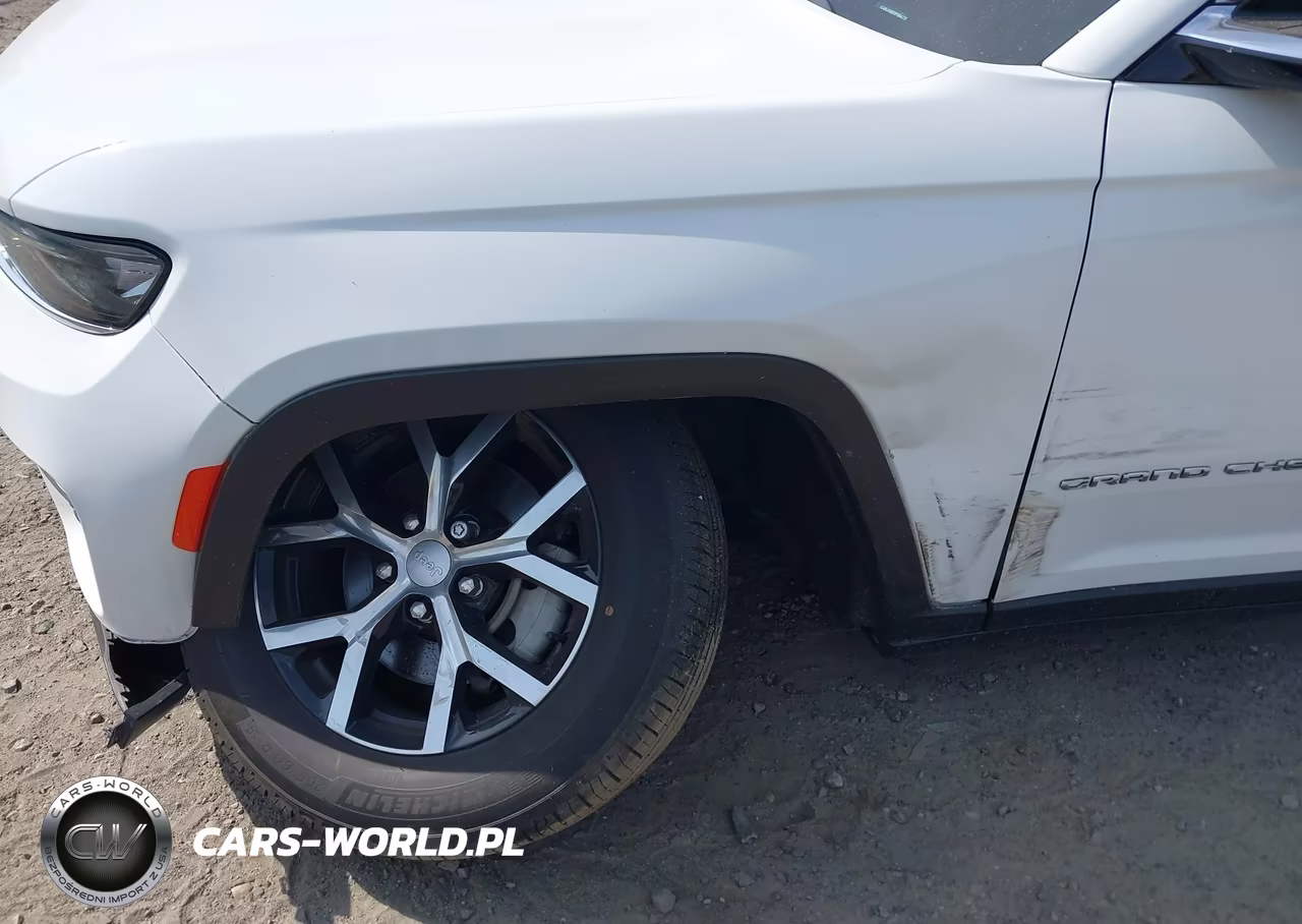 2023 Jeep Grand Cherokee Limited 4X4 VIN:1C4RJHBG5P8847797 - 6
