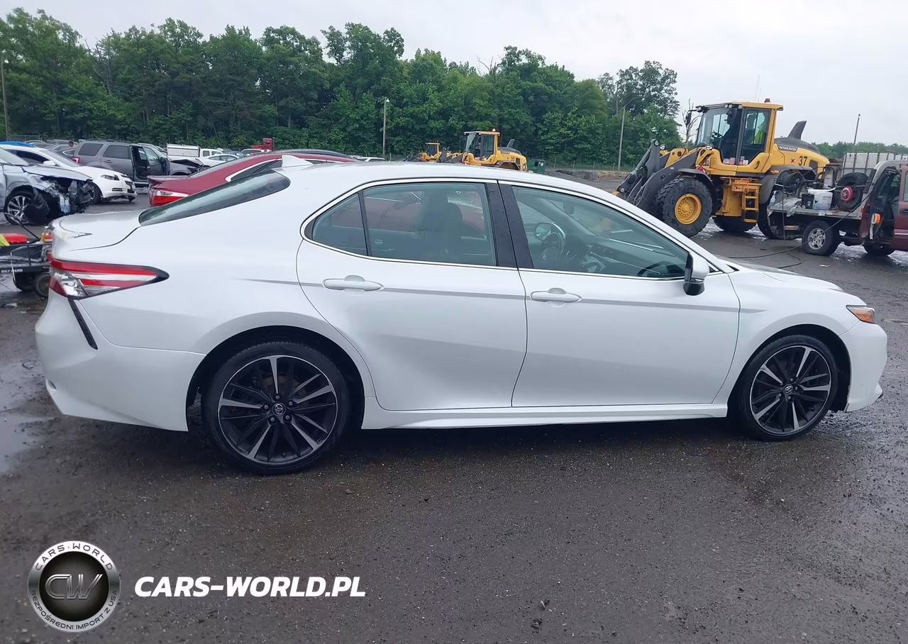 2019 Toyota Camry Xse VIN:4T1B61HK2KU826925 - 14