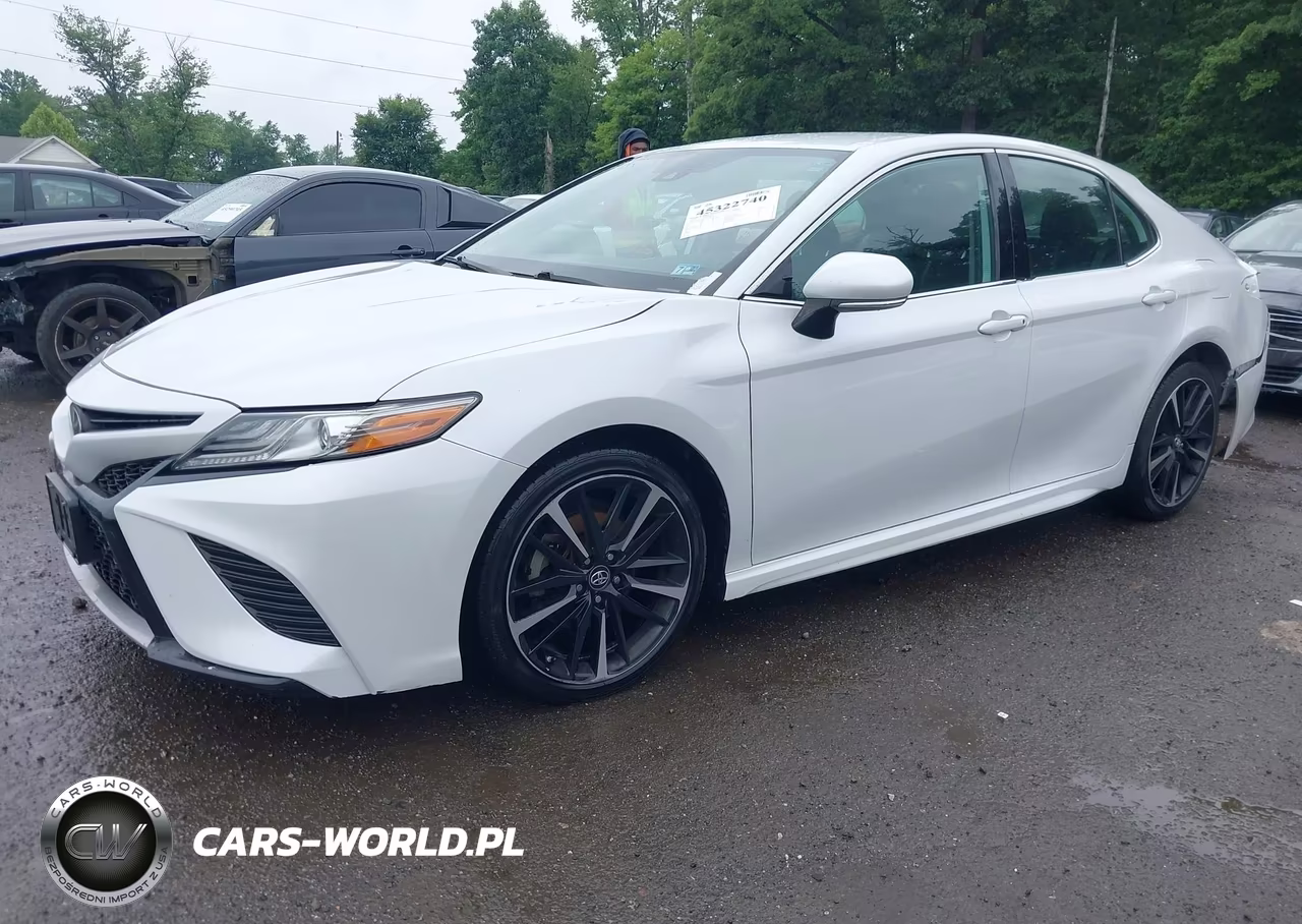2019 Toyota Camry Xse VIN:4T1B61HK2KU826925 - 2