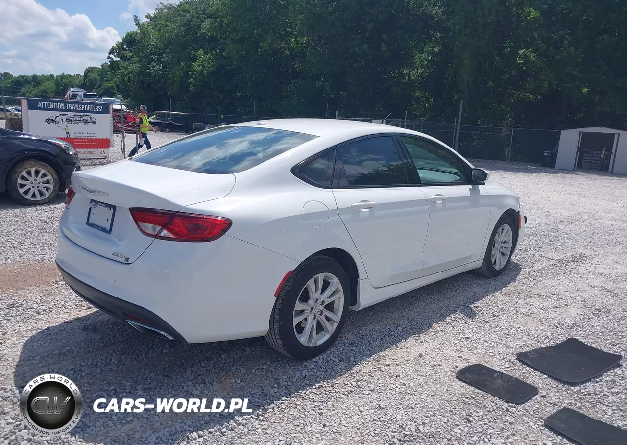 2016 Chrysler 200 S VIN:1C3CCCBG8GN157468 - 4
