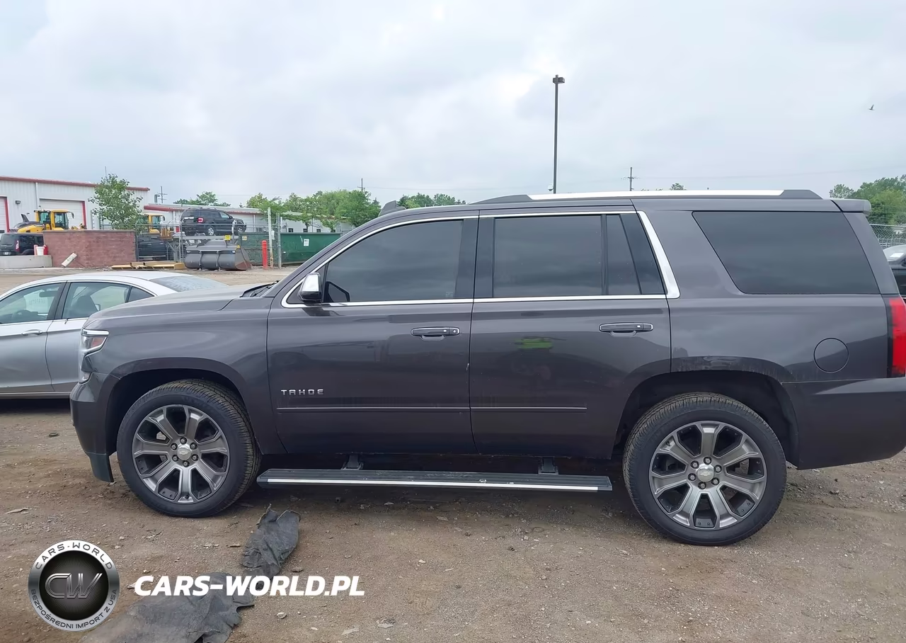 2017 Chevrolet Tahoe Premier VIN:1GNSKCKC8HR270989 - 14