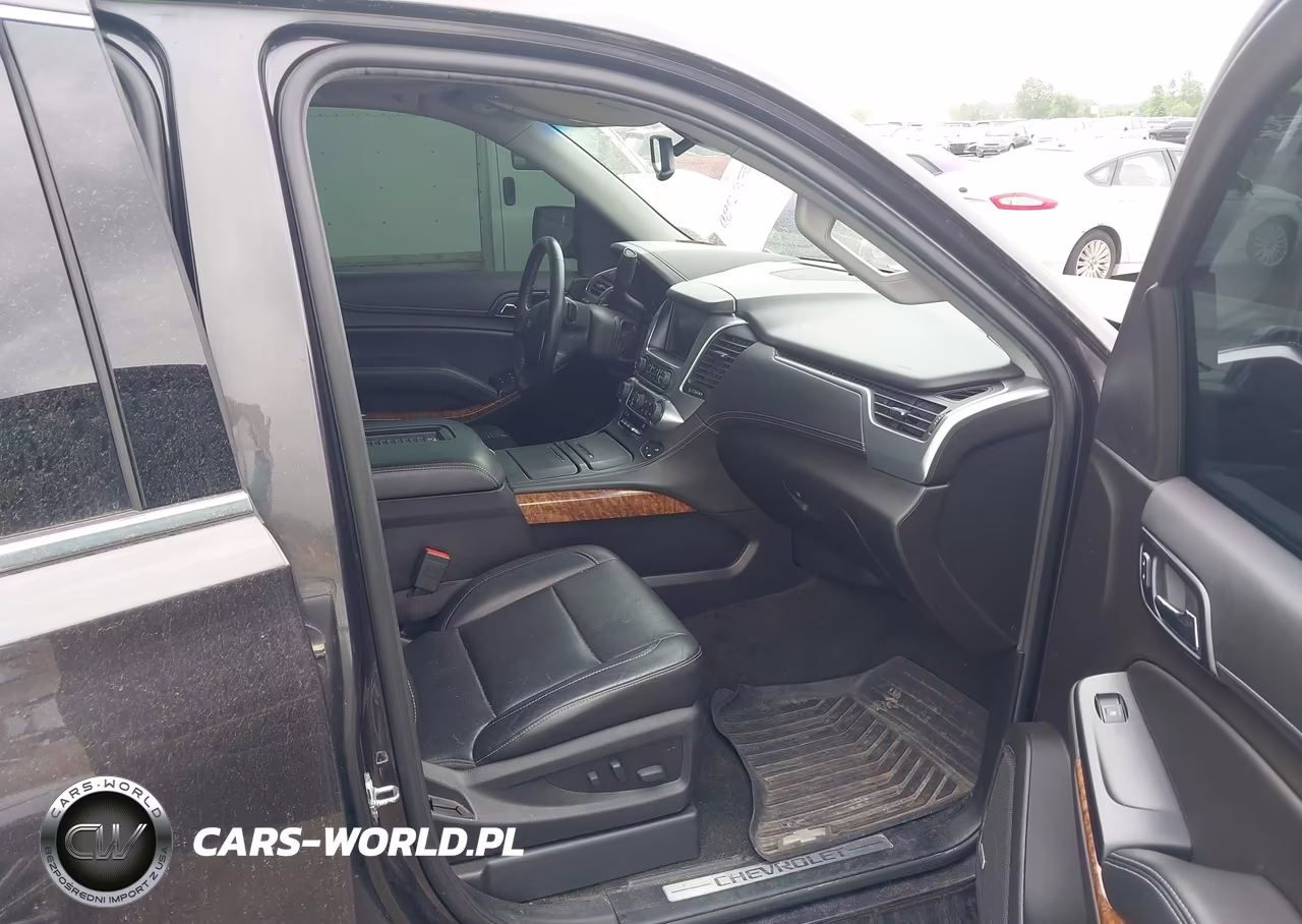 2017 Chevrolet Tahoe Premier VIN:1GNSKCKC8HR270989 - 5
