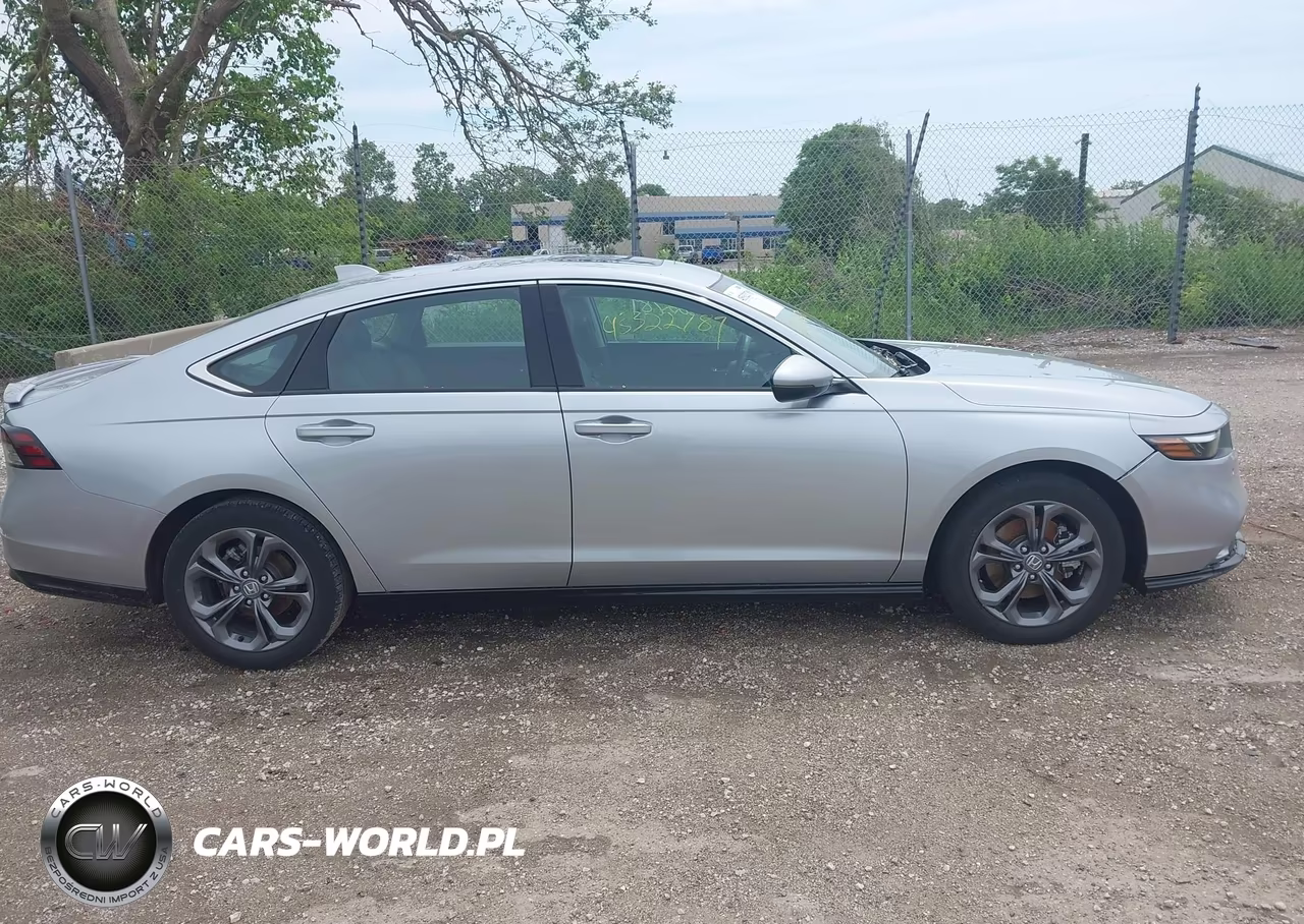 2025 Honda Accord Hybrid Ex-L VIN:1HGCY2F64SA000093 - 13