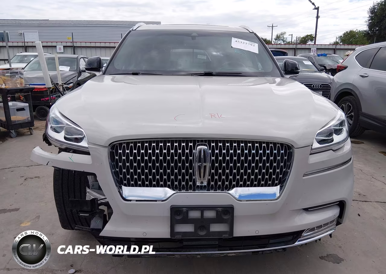 2023 Lincoln Aviator Reserve VIN:5LM5J7WC0PGL00712 - 13