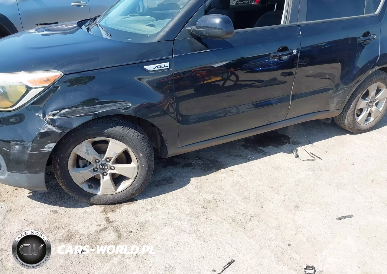 2017 Kia Soul ! VIN:KNDJN2A23H7489644 - 6