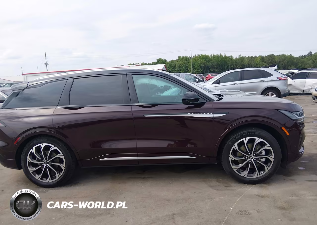 2024 Lincoln Nautilus Reserve VIN:5LMPJ8KA1RJ834360 - 13