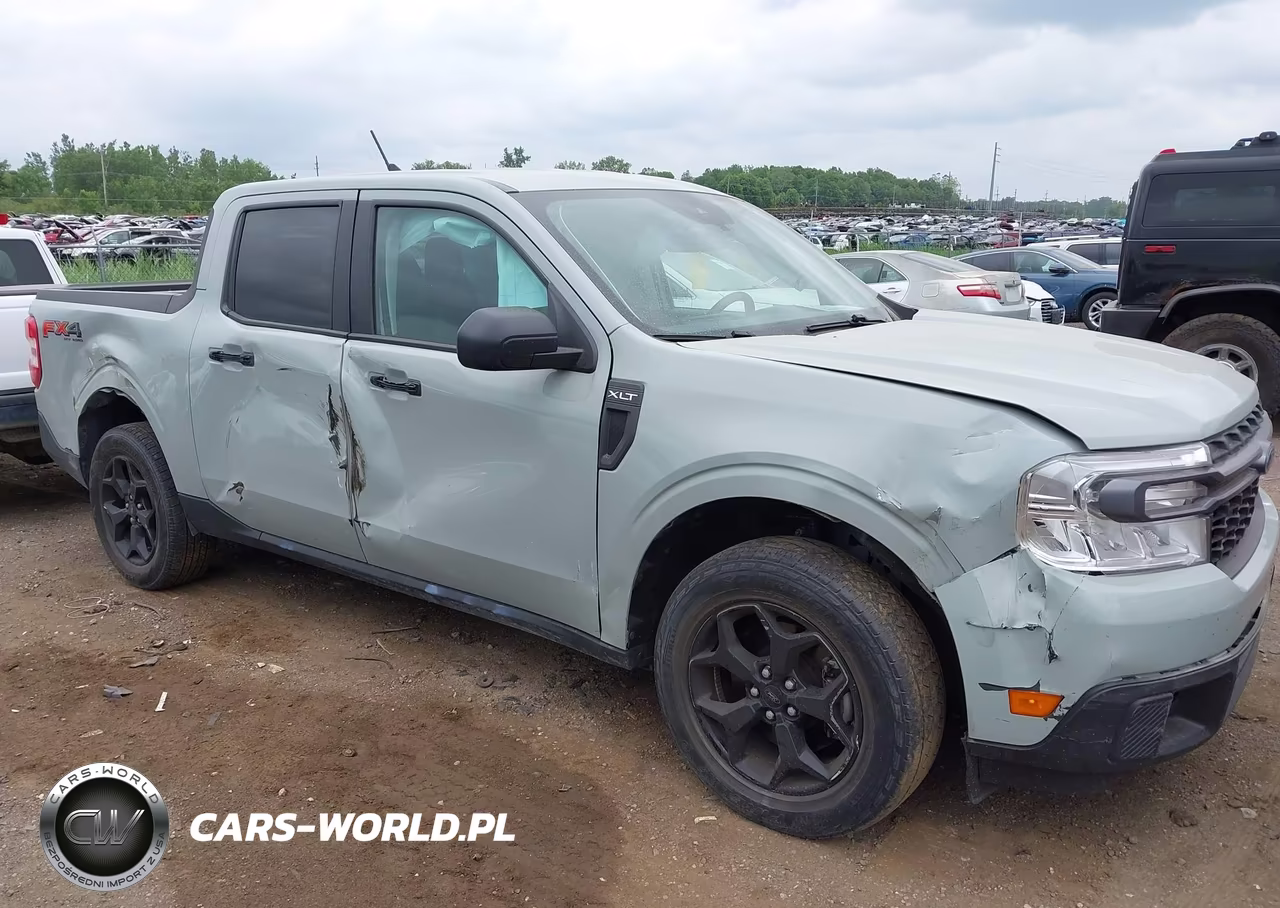2024 Ford Maverick Xlt VIN:3FTTW8J95RRA68704 - 10
