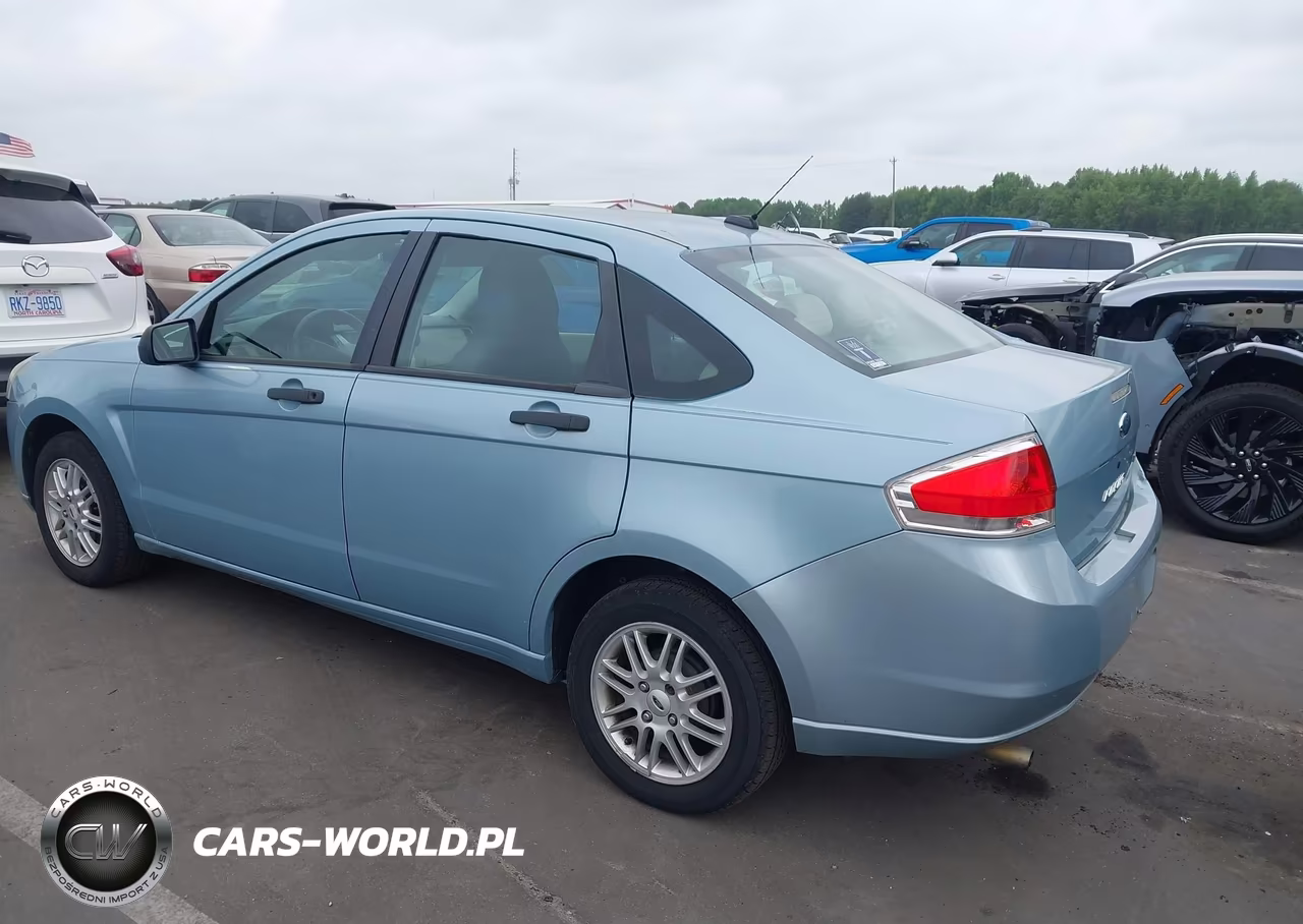 2009 Ford Focus Se VIN:1FAHP35N99W206616 - 3