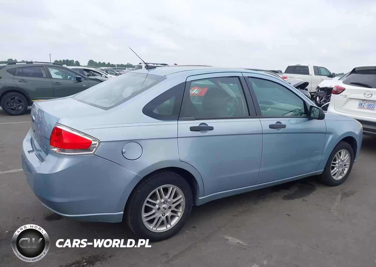 2009 Ford Focus Se VIN:1FAHP35N99W206616 - 4
