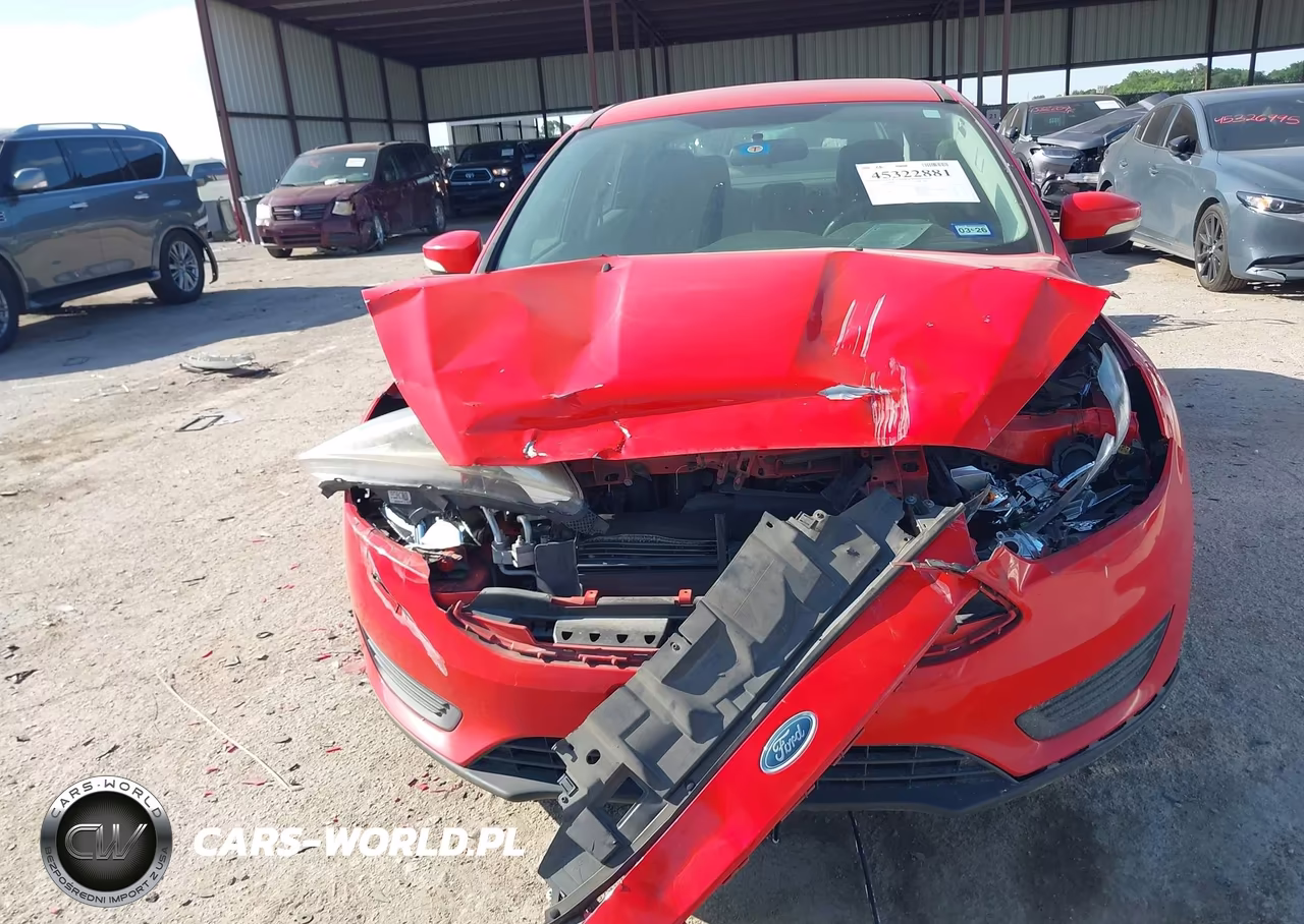 2017 Ford Focus Se VIN:1FADP3F25HL346536 - 6