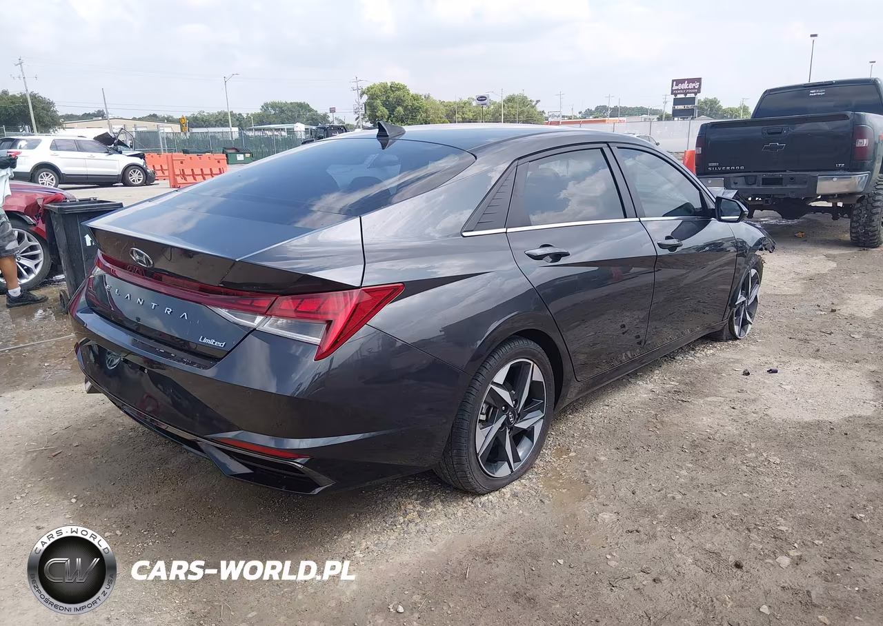 2022 Hyundai Elantra Limited VIN:5NPLP4AG0NH058079 - 4
